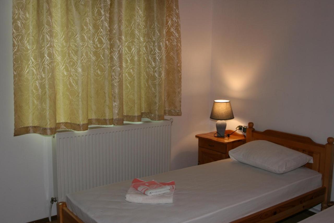 Къща Речен Шепот Hotel Kalofer Buitenkant foto
