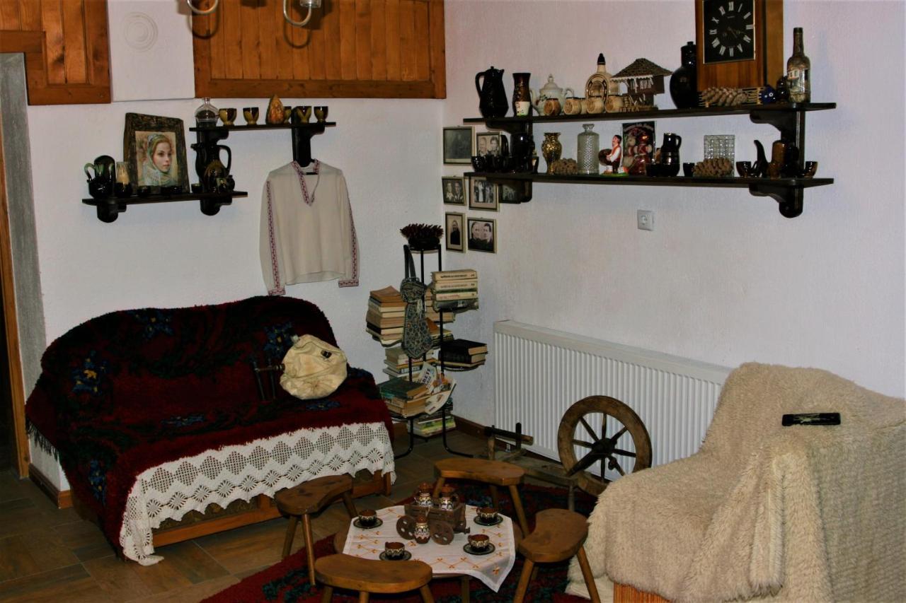 Къща Речен Шепот Hotel Kalofer Buitenkant foto