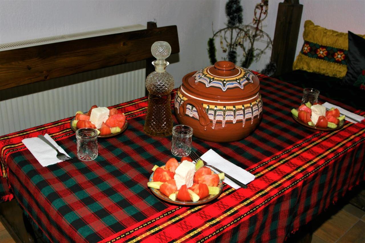 Къща Речен Шепот Hotel Kalofer Buitenkant foto