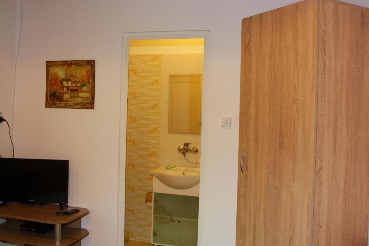 Къща Речен Шепот Hotel Kalofer Buitenkant foto