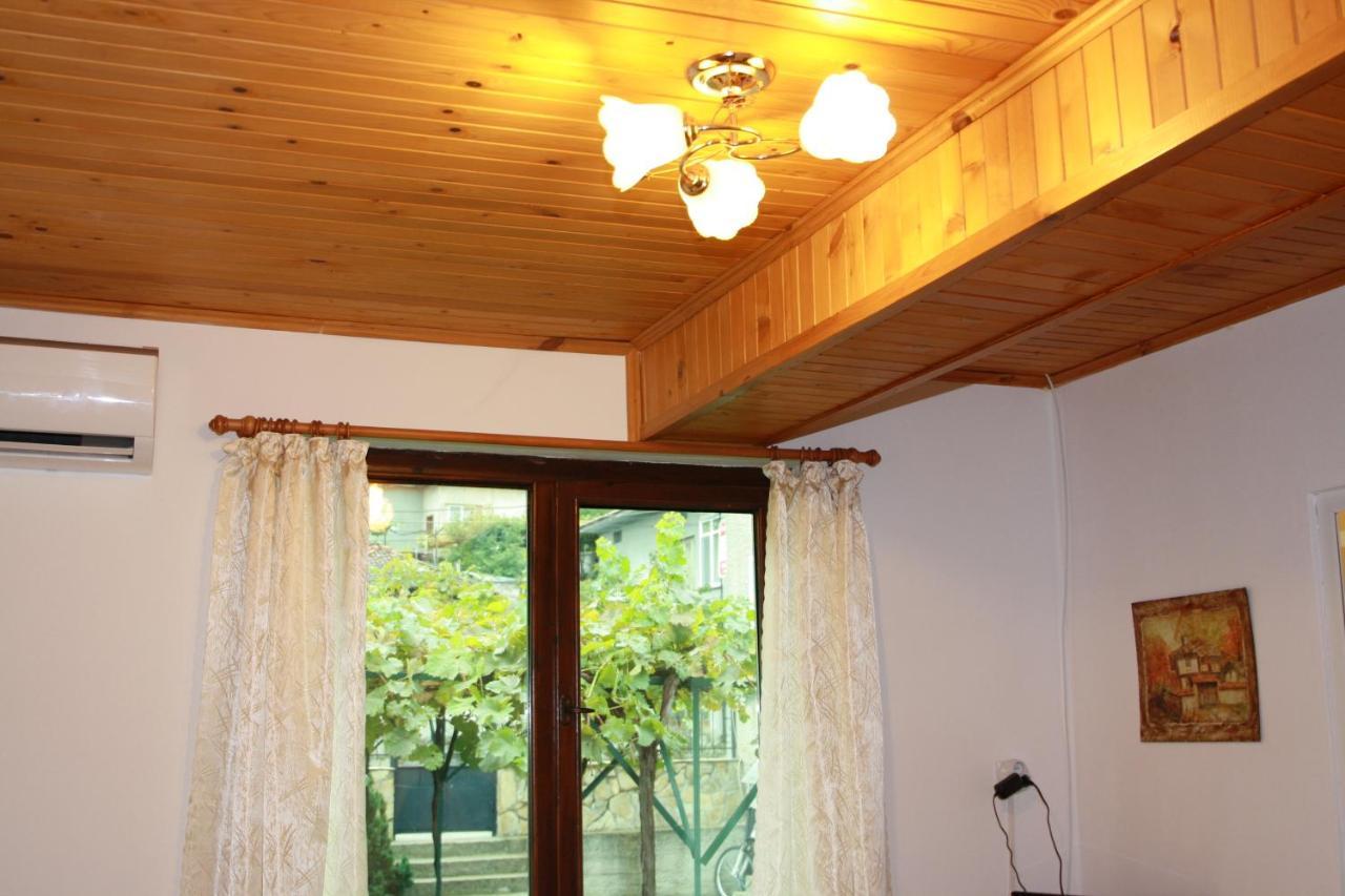 Къща Речен Шепот Hotel Kalofer Buitenkant foto