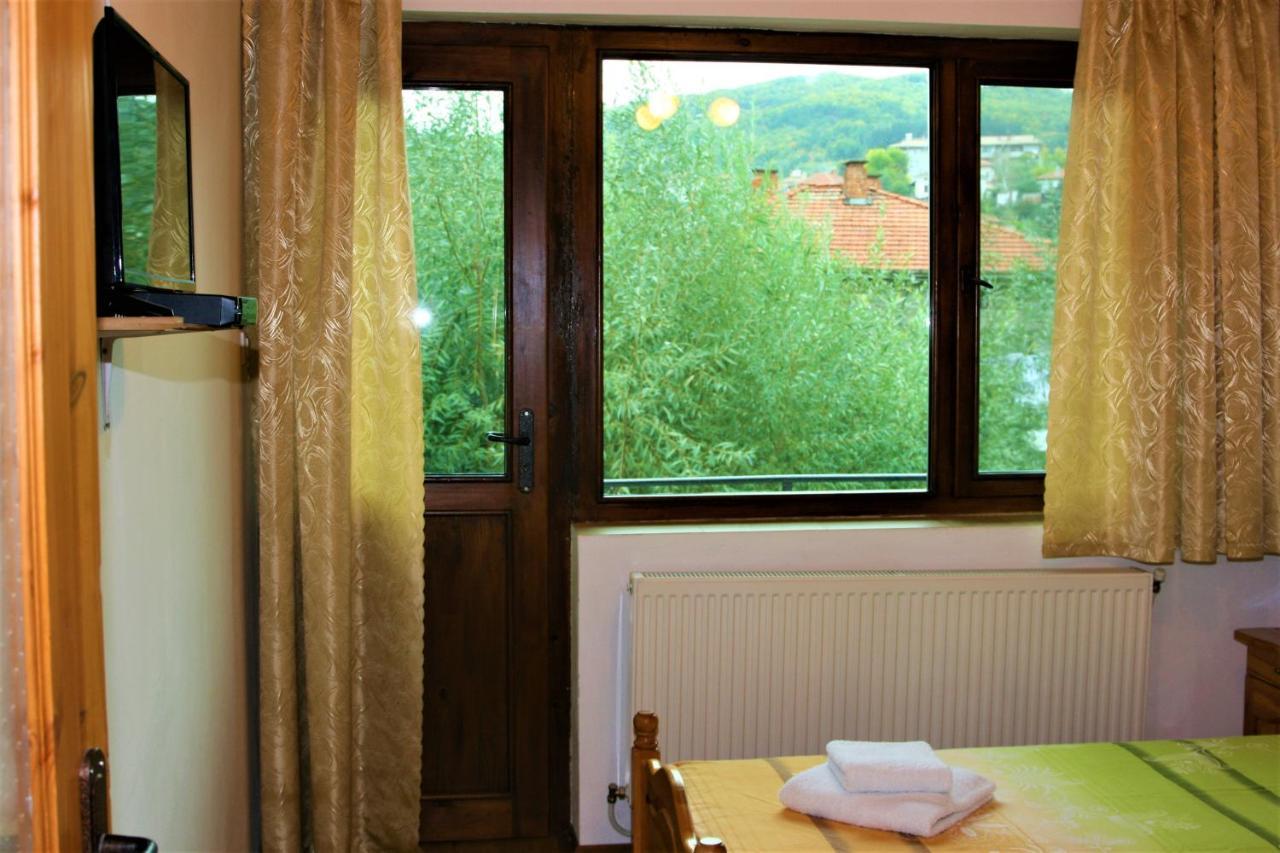 Къща Речен Шепот Hotel Kalofer Buitenkant foto